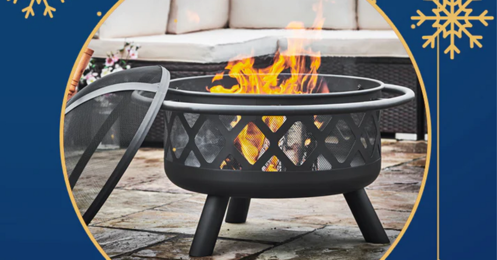 4 Reasons a Firepit is the New Home Essential